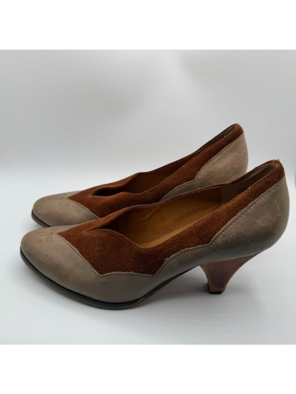 Anthropologie Latigo Hayden Women Size 9.5M Brown Leather Wood Heel Pumps